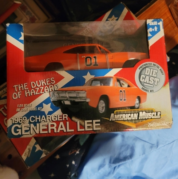 American muscle General Lee die cast car 1:24 scale - Picture 1 of 4
